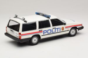 Volvo 740 GL Комби Politi Norway Minichamps 1:18 155171796 Метал — снимка 2 от 6