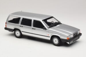 Volvo 740 GL Комби Сребърен Minichamps 1:18 155171770 Метал — снимка 4 от 6
