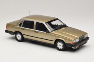 Volvo 740 GL Златен Minichamps 1:18 155171700 Метал — снимка 4 от 6