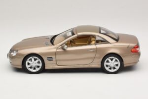 Mercedes SL500 R230 Travertine Beige Norev 1:18 183843 Метал — снимка 4 от 9