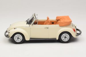Volkswagen 1303 Кабриолет Cream White Norev 1:18 188535 Метал — снимка 3 от 6