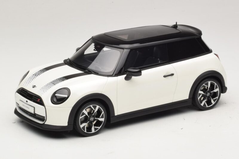 Mini Cooper S F66 Nanuq White Metallic Otto 1:18 Mini Cooper S F66 Nanuq White Metallic Otto 1:18 OT1245 Смола
