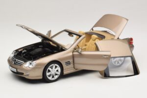 Mercedes SL500 R230 Travertine Beige Norev 1:18 183843 Метал — снимка 2 от 9