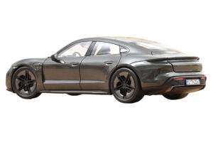 Porsche Taycan Turbo S Slate Grey Neo Norev 1:18 187654 Метал — снимка 3 от 5