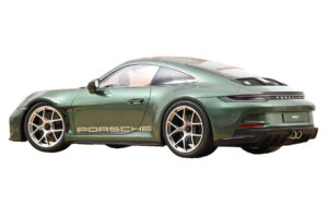 Porsche 911 992 S/T Malachite Green Metallic Norev 1:12 127552 Метал — снимка 2 от 4