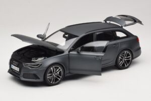 Audi RS6 C7 Avant Daytona Grey Minichamps 1:18 5011216225 Метал — снимка 3 от 8