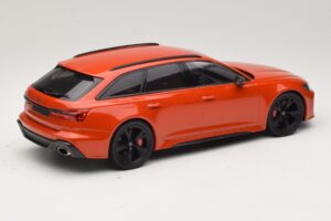 Audi RS6 C8 Avant Оранжев Металик Minichamps 1:18 155018012 Метал — снимка 2 от 6