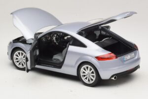 Audi TT 8N Silverblue Metallic Minichamps 1:18 100015020 Метал — снимка 5 от 8