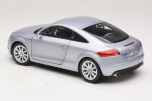 Audi TT 8N Silverblue Metallic Minichamps 1:18 100015020 Метал — снимка 7 от 8