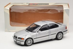BMW 3-Series E46 6-Cylinder Сребърен UT Models 1:18 20512 Метал — снимка 6 от 6