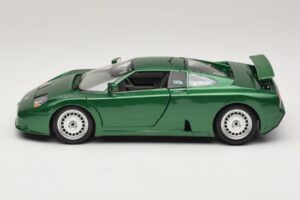 Bugatti EB110 Зелен Металик Bburago 1:18 3003 Метал — снимка 4 от 8