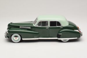 Cadillac Fleetwood Series 60 Special Зелен MCG 1:18 MCG18657 Метал — снимка 3 от 6