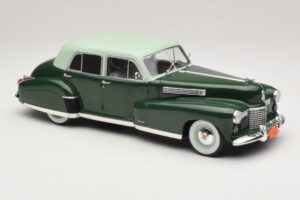 Cadillac Fleetwood Series 60 Special Зелен MCG 1:18 MCG18657 Метал — снимка 4 от 6