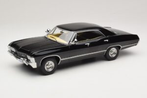 Chevrolet Impala Черен MCG 1:18 MCG181006 Метал