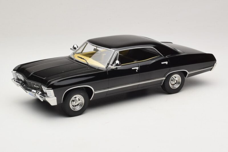 Chevrolet Impala Черен MCG 1:18 MCG181006 Метал