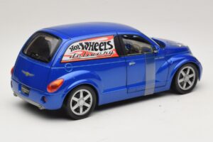 Chrysler PT Cruiser Доставка Син Hot Wheels 1:18 29616 Метал — снимка 2 от 7
