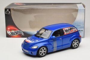 Chrysler PT Cruiser Доставка Син Hot Wheels 1:18 29616 Метал — снимка 7 от 7