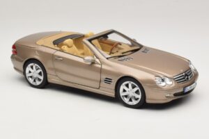 Mercedes SL500 R230 Travertine Beige Norev 1:18 183843 Метал — снимка 7 от 9