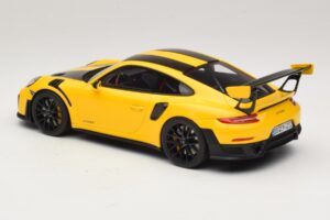 Porsche 911 GT2 RS 991.2 Nurburgring Lap Record Жълт GT Spirit 1:18 GT972 Смола — снимка 5 от 6