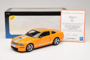 Ford Mustang GT S197 Grabber Orange Metallic AUTOart 1:18 73117-A1 Метал — снимка 8 от 8