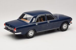 GAZ Volga GAZ-24-10 Тъмносин MCG 1:18 MCG18014 Метал — снимка 2 от 6
