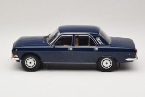 GAZ Volga GAZ-24-10 Тъмносин MCG 1:18 MCG18014 Метал — снимка 3 от 6
