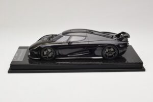 Koenigsegg Regera Черен Карбонов Пакет FrontiArt 1:18 F079-179 Смола — снимка 3 от 7