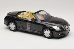 Lexus SC430 Кабриолет Черен Motormax 1:18 73119 Метал — снимка 4 от 6