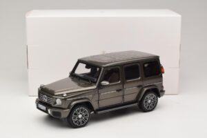 Mercedes G-Class W465 Indium Grey Norev 1:18 183036 Метал — снимка 6 от 6