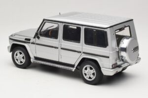 Mercedes G500 W463 LWB Дилърско Издание Сребърен AUTOart 1:18 B66962142 Метал — снимка 7 от 8
