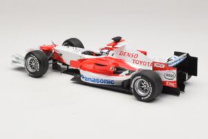 Panasonic Toyota Racing TF106 #11 J. Trulli 2006 Minichamps 1:18 AM59558L Метал — снимка 5 от 7