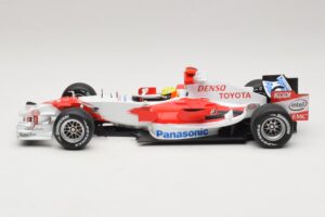Panasonic Toyota Racing TF106 #12 R. Schumacher 2006 Minichamps 1:18 AM59557K Метал — снимка 3 от 7