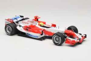 Panasonic Toyota Racing TF106 #12 R. Schumacher 2006 Minichamps 1:18 AM59557K Метал — снимка 4 от 7