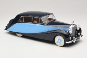 Rolls-Royce Silver Wraith Empress by Hooper Черен & Тъмносин MCG 1:18 MCG18051 Метал — снимка 4 от 6