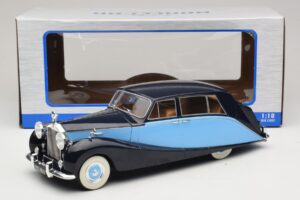 Rolls-Royce Silver Wraith Empress by Hooper Черен & Тъмносин MCG 1:18 MCG18051 Метал — снимка 6 от 6