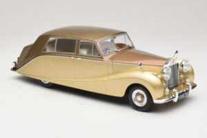 Rolls-Royce Silver Wraith Empress by Hooper Кафяв & Златист MCG 1:18 MCG18000 Метал — снимка 4 от 6