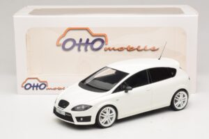 SEAT Leon Cupra R Mk2 Бял Otto 1:18 OT1332 Смола — снимка 6 от 6
