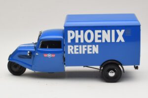 Tempo Hanseat Триколесен Ван Phoenix Blue Minichamps 1:18 180099040 Метал — снимка 3 от 6
