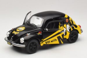 Volkswagen Beetle 1303 Go with Moon Solido 1:18 S1800519 Метал — снимка 2 от 8