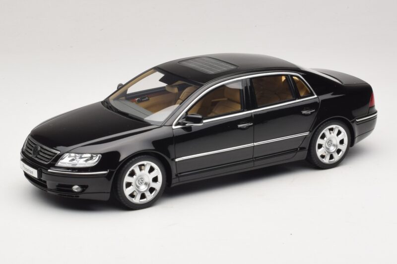 Volkswagen Phaeton 3D 6.0 W12 Черен Otto 1:18 OT1266 Смола