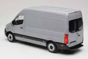 Mercedes Sprinter Сив Norev 1:18 183042 Метал — снимка 7 от 8