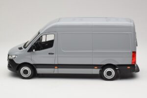 Mercedes Sprinter Сив Norev 1:18 183042 Метал — снимка 4 от 8