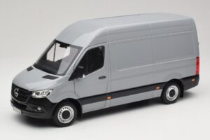 Mercedes Sprinter Сив Norev 1:18 183042 Метал