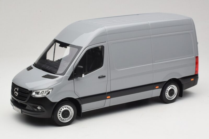 Mercedes Sprinter Сив Norev 1:18 183042 Метал