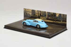 Alfa Romeo 8C 2900B Lungo Светлосин Minichamps 1:43 436120420 Метал — снимка 3 от 5