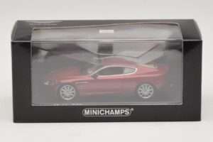 Aston Martin DB9 Червен Металик Minichamps 1:43 400137340 Метал — снимка 4 от 4