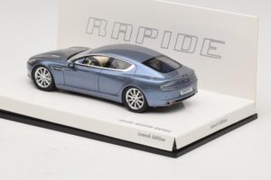 Aston Martin Rapide Син Металик Minichamps 1:43 437137903 Метал — снимка 3 от 5