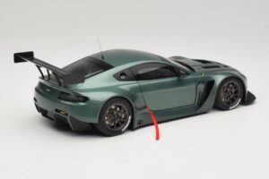 Aston Martin V12 Vantage GT3 Зелен AUTOart 1:18 81306 Метал — снимка 2 от 6
