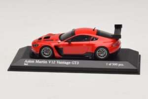 Aston Martin V12 Vantage GT3 Червен Minichamps 1:43 4371121392 Метал