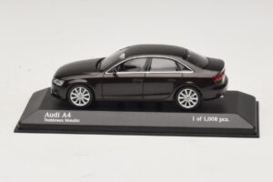 Audi A4 B8 Кафяв Металик Minichamps 1:43 410011000 Метал